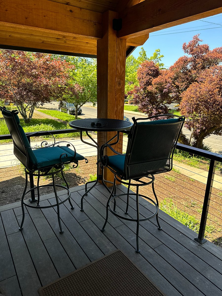 Furnished Finder property 880521_1 photo 3