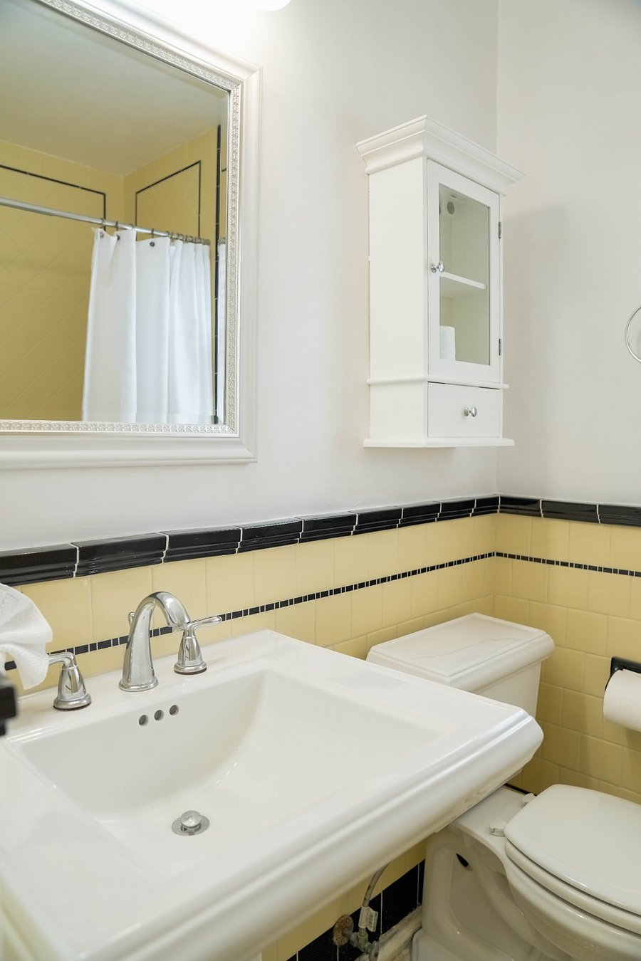 Furnished Finder property 880524_1 photo 11