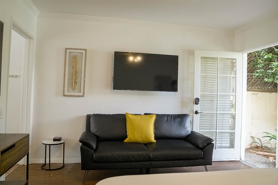 Furnished Finder property 880524_1 photo 3