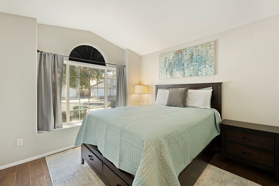 Bedroom 3 with a Queen bed, 2 nightstands, closet and 2 bed drawers.