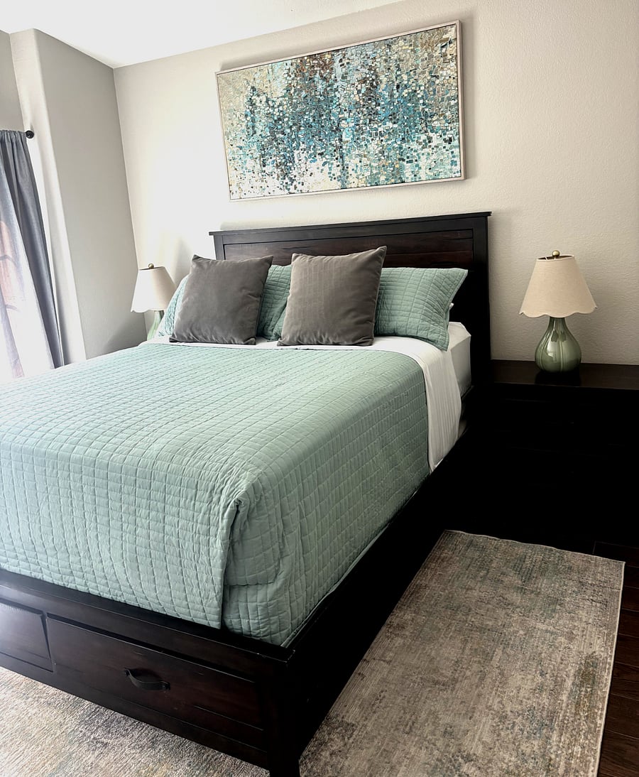 Bedroom 3 with Queen bed, nightstands and closet