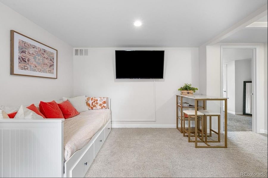 Furnished Finder property 880552_1 photo 8