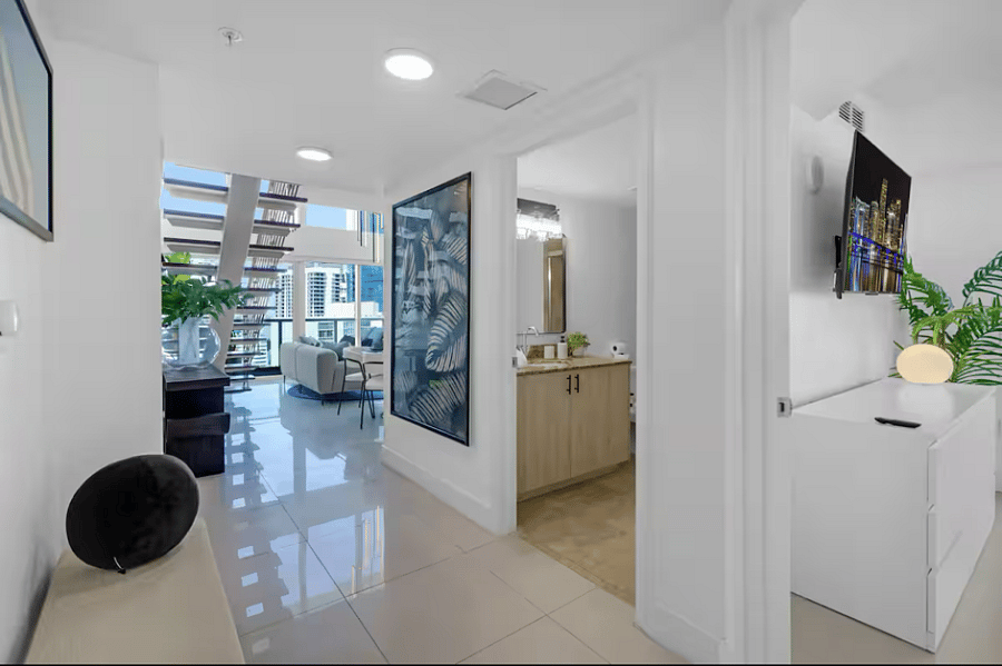 Furnished Finder property 880560_1 photo 12