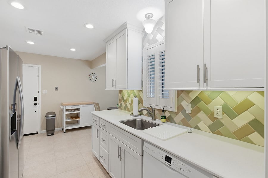 Furnished Finder property 880563_1 photo 11