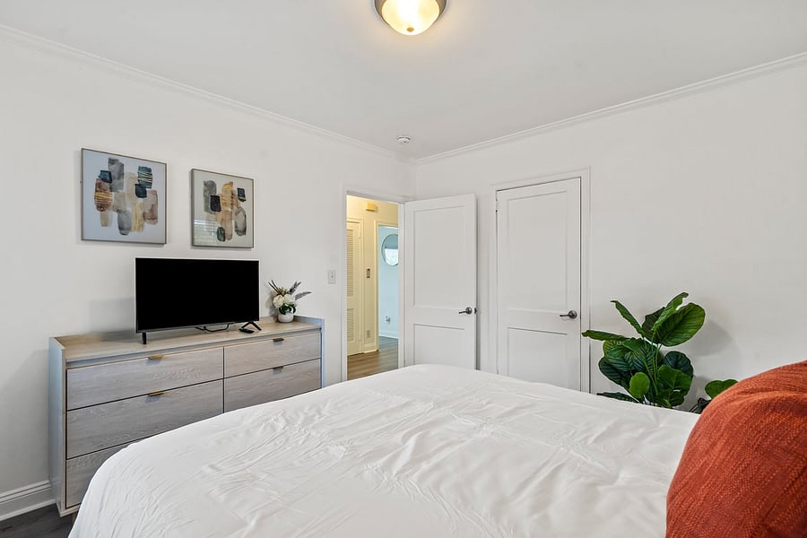 Furnished Finder property 880576_1 photo 8
