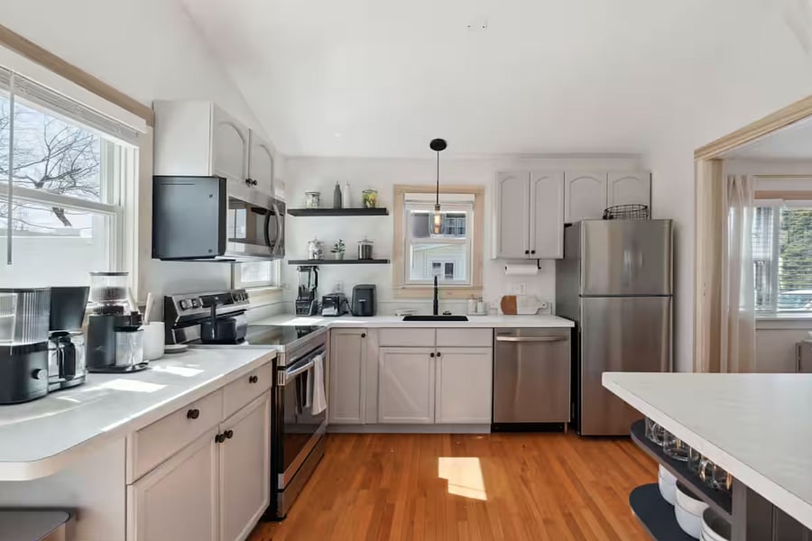 Furnished Finder property 880580_1 photo 8