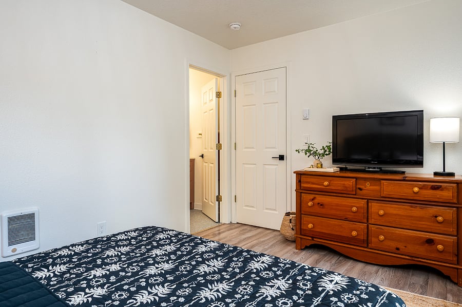 Furnished Finder property 880638_1 photo 15