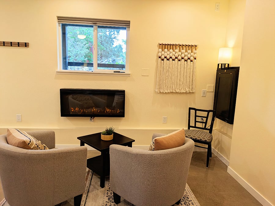Furnished Finder property 880639_1 photo 17