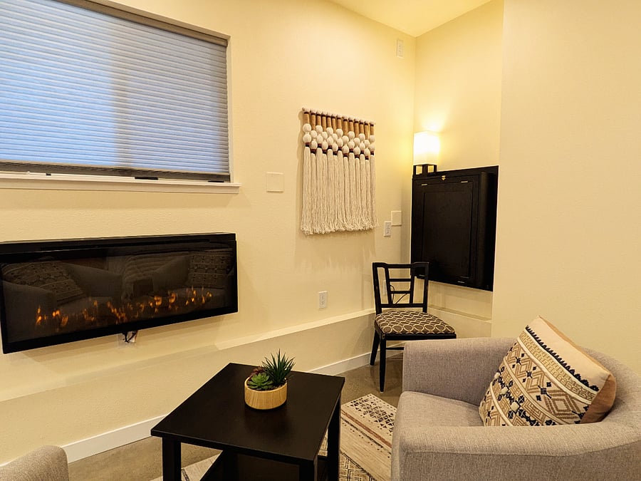 Furnished Finder property 880639_1 photo 18