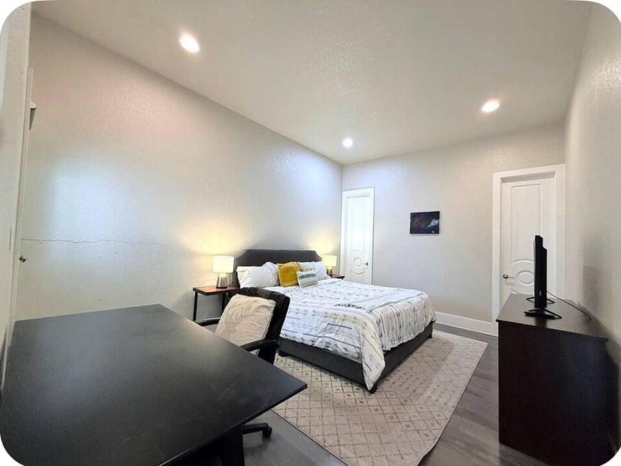 Furnished Finder property 880642_1 photo 10