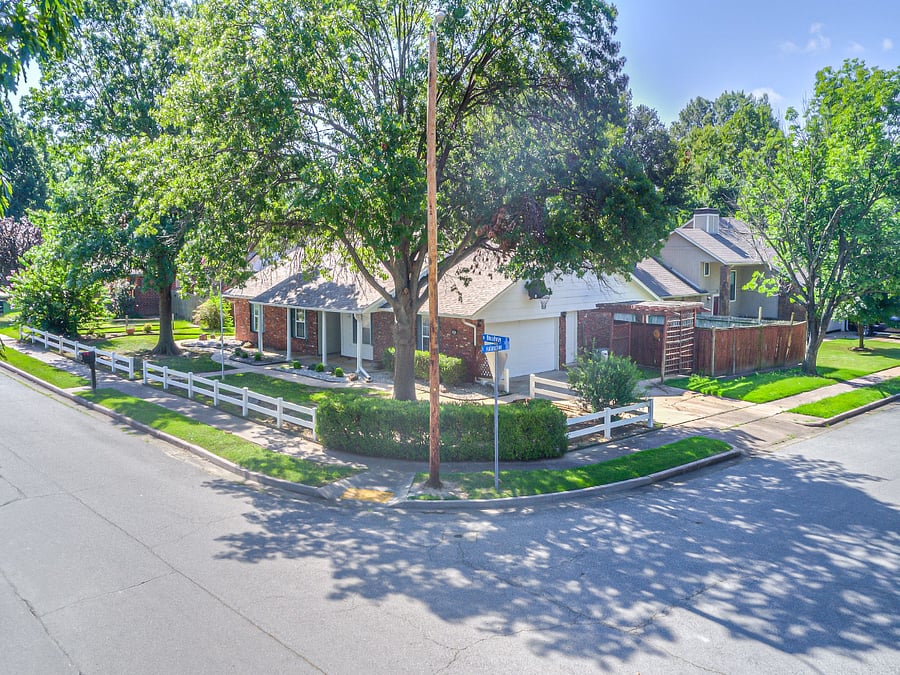 Furnished Finder property 880651_1 photo 2