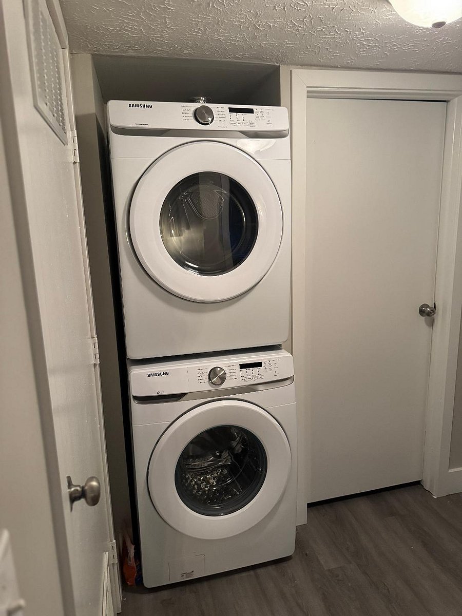 Furnished Finder property 880663_1 photo 9
