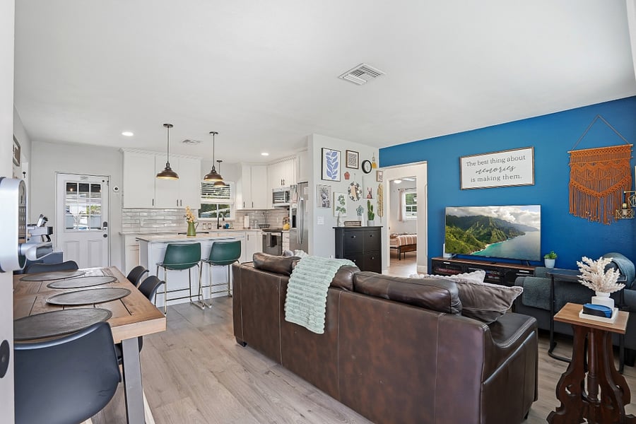 Furnished Finder property 880674_1 photo 17