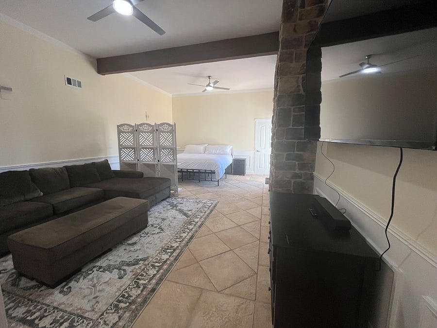 Furnished Finder property 880690_1 photo 5