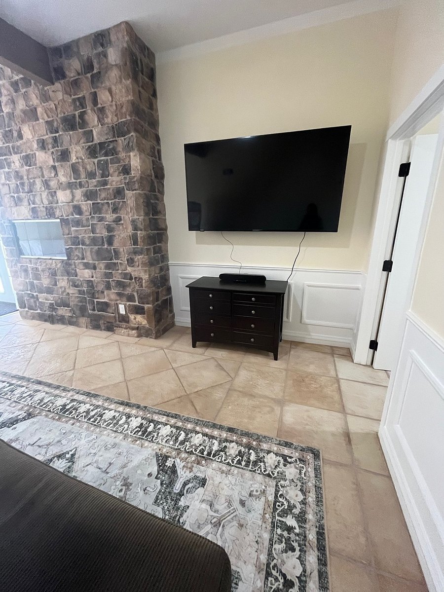 Furnished Finder property 880690_1 photo 9