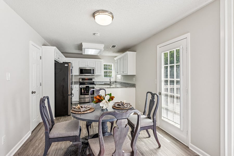 Furnished Finder property 880695_1 photo 4