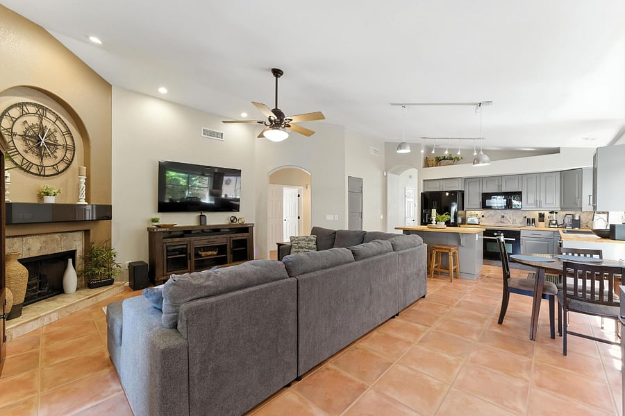 Furnished Finder property 880706_1 photo 12