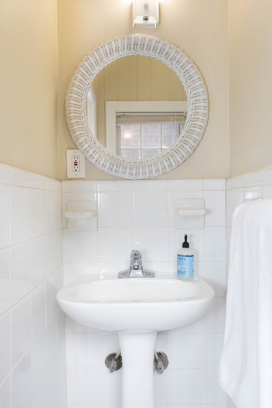 Furnished Finder property 880719_1 photo 7
