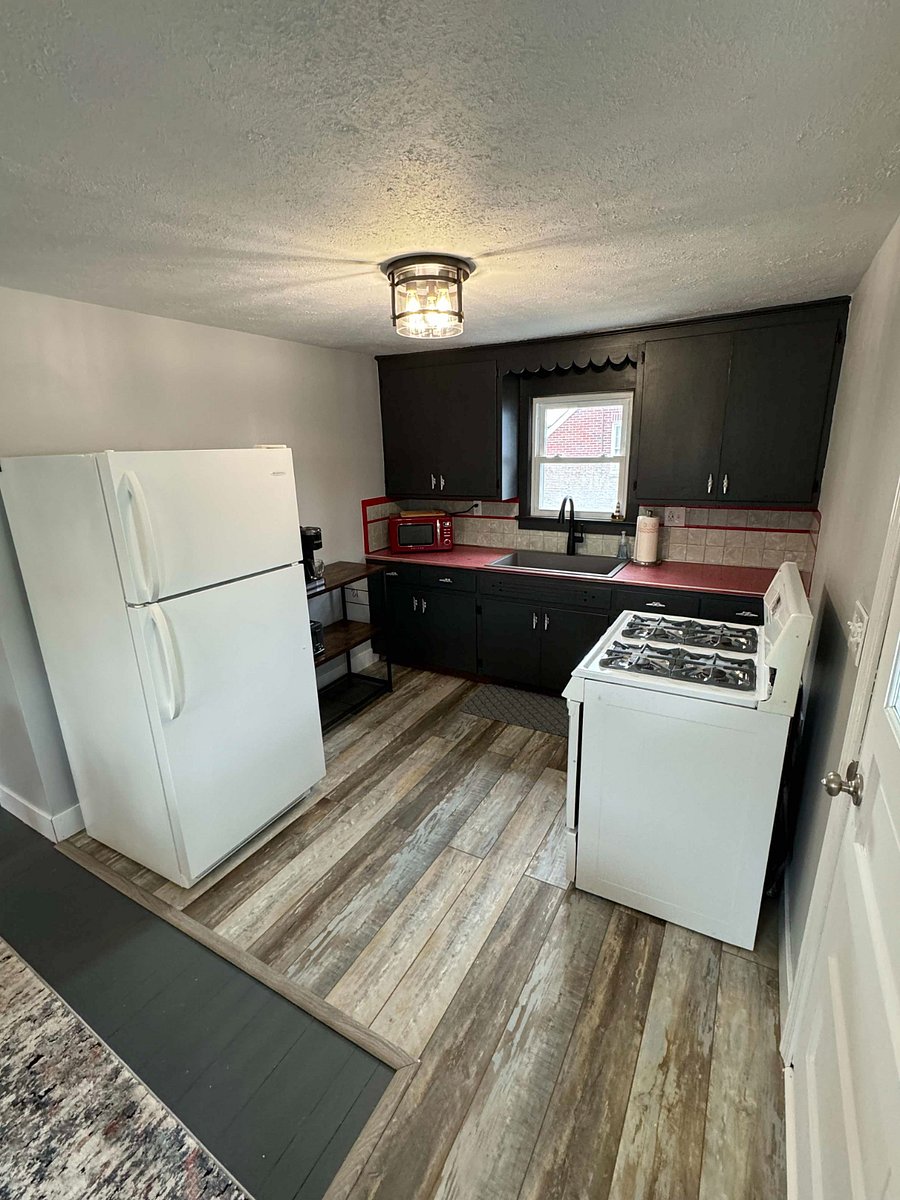 Furnished Finder property 880722_1 photo 3