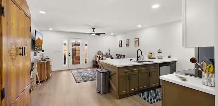 Furnished Finder property 880731_1 photo 15
