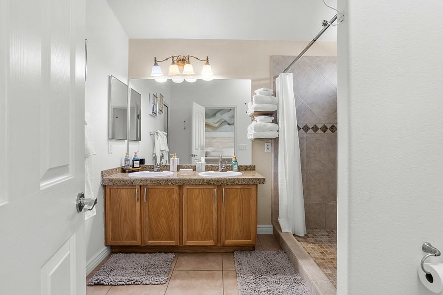 Furnished Finder property 880744_1 photo 15