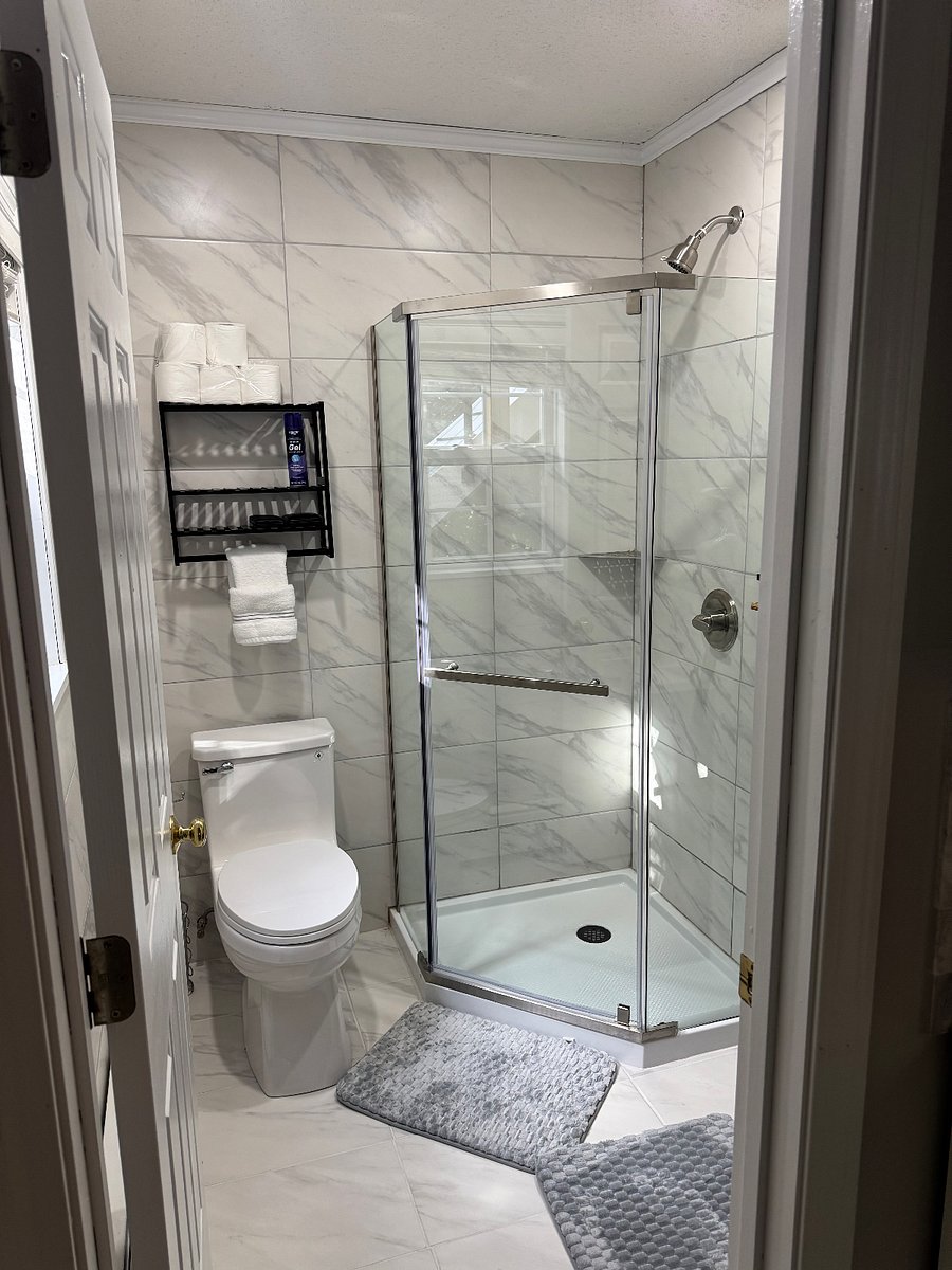 Furnished Finder property 880747_1 photo 6
