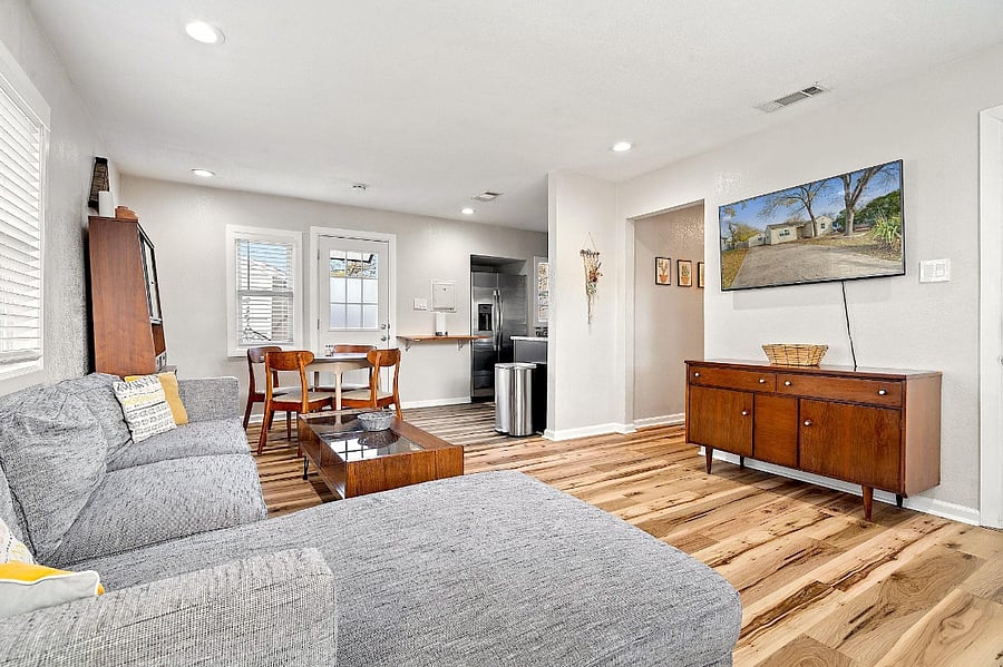 Furnished Finder property 880748_1 photo 4