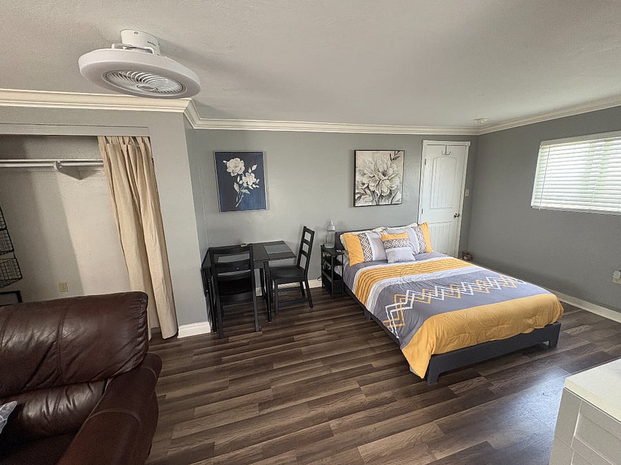 Furnished Finder property 880772_1 photo 3