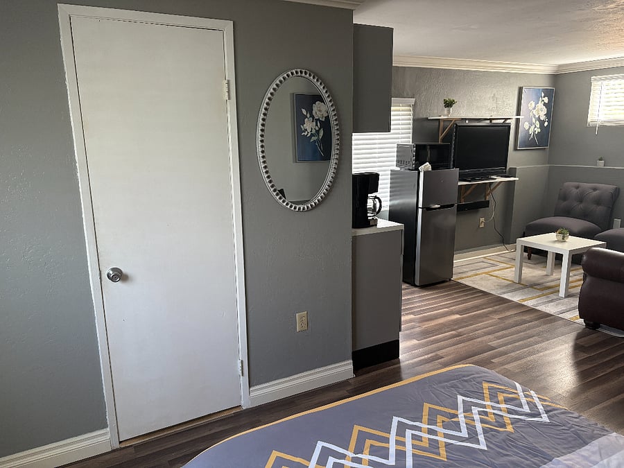 Furnished Finder property 880772_1 photo 8