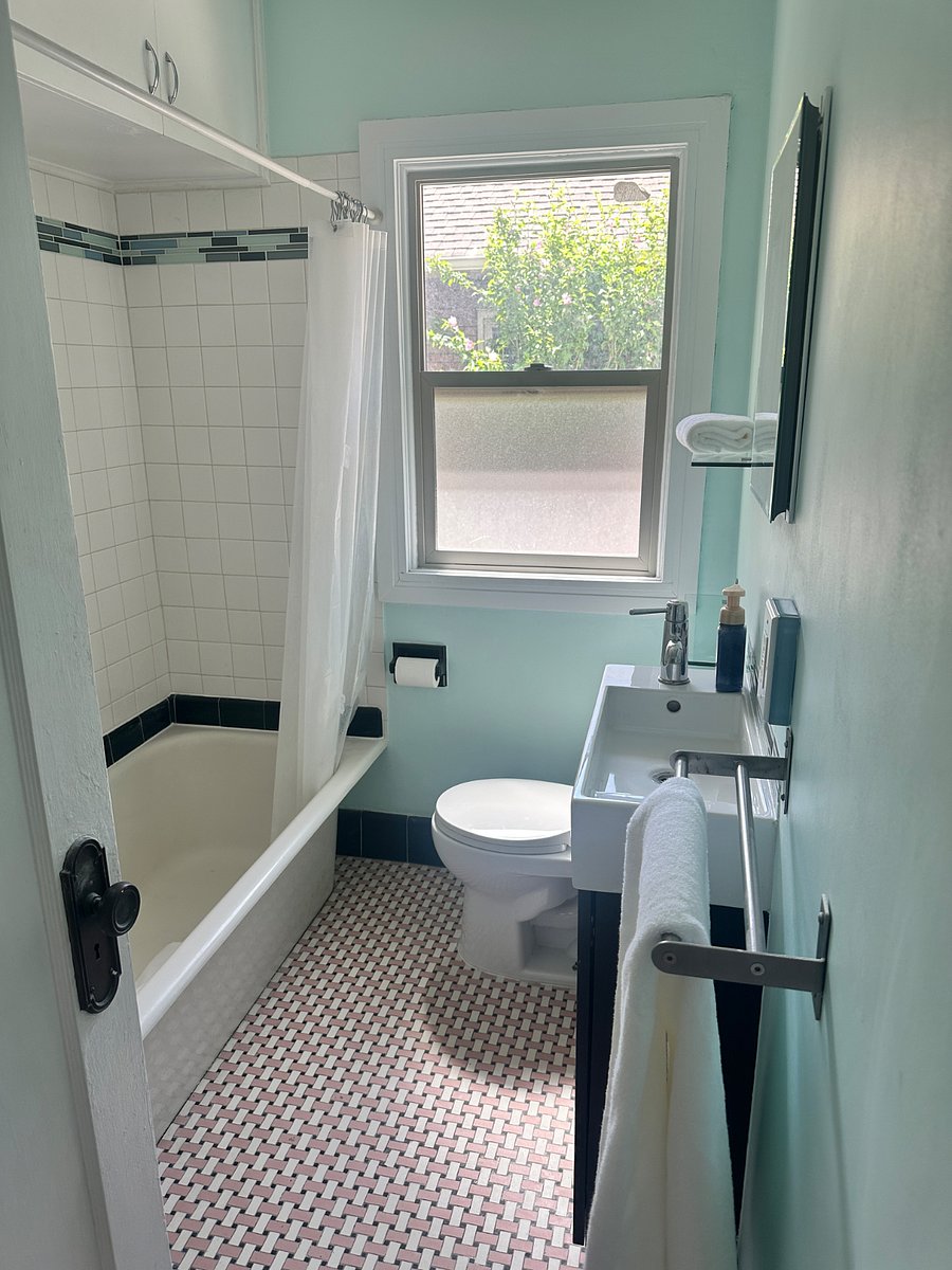 Furnished Finder property 880786_1 photo 6