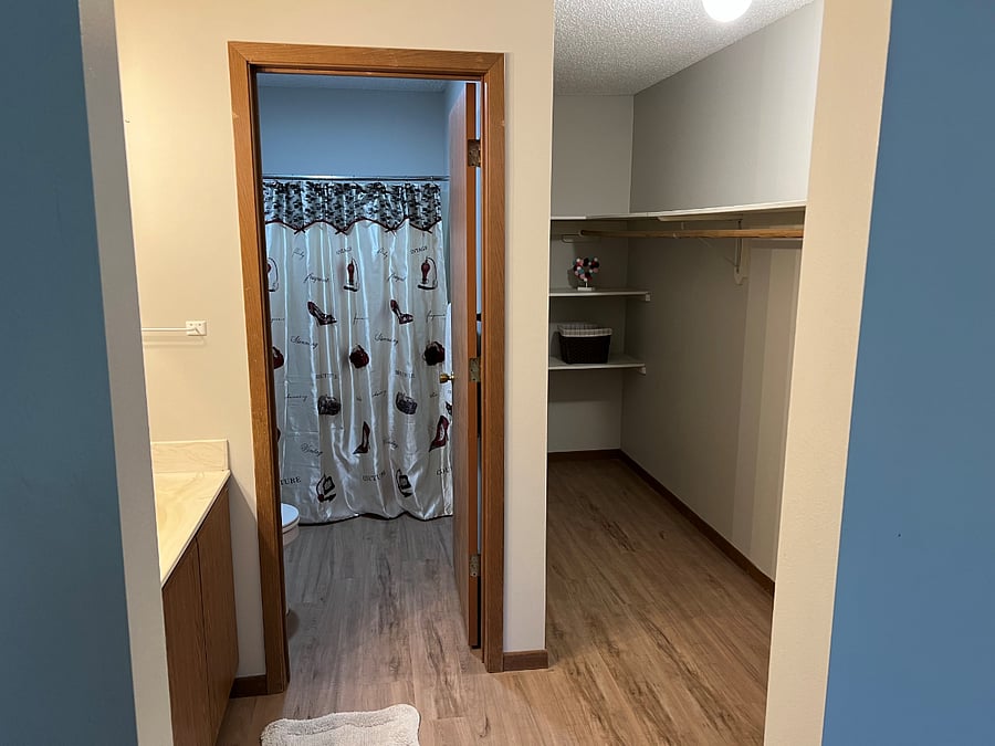 Furnished Finder property 880789_1 photo 3