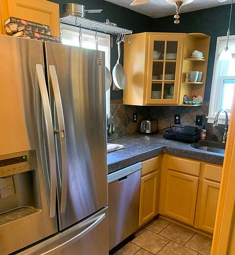 Furnished Finder property 880810_1 photo 8