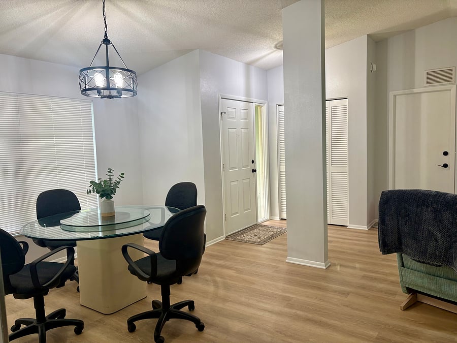 Furnished Finder property 880822_1 photo 3