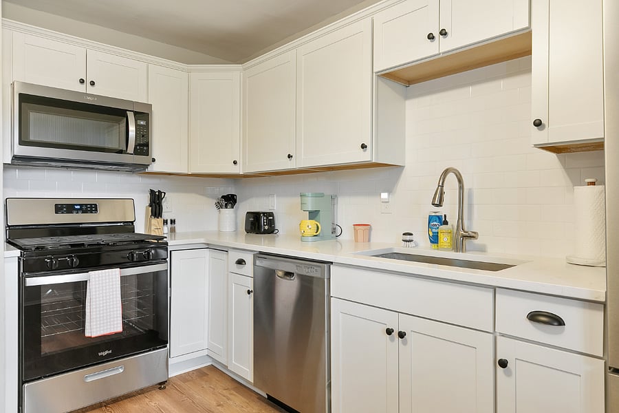 Furnished Finder property 880833_1 photo 3