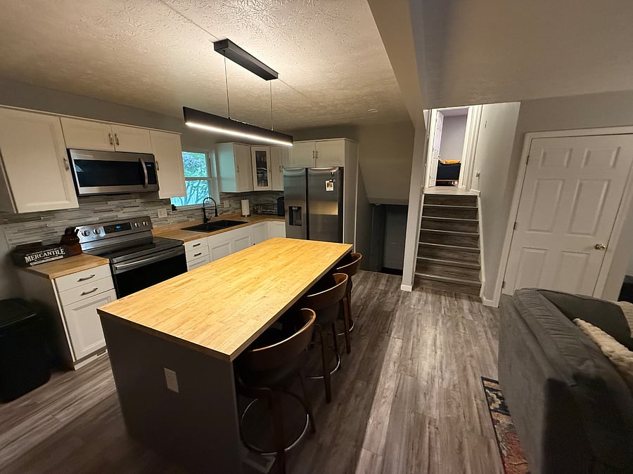 Furnished Finder property 880846_1 photo 6