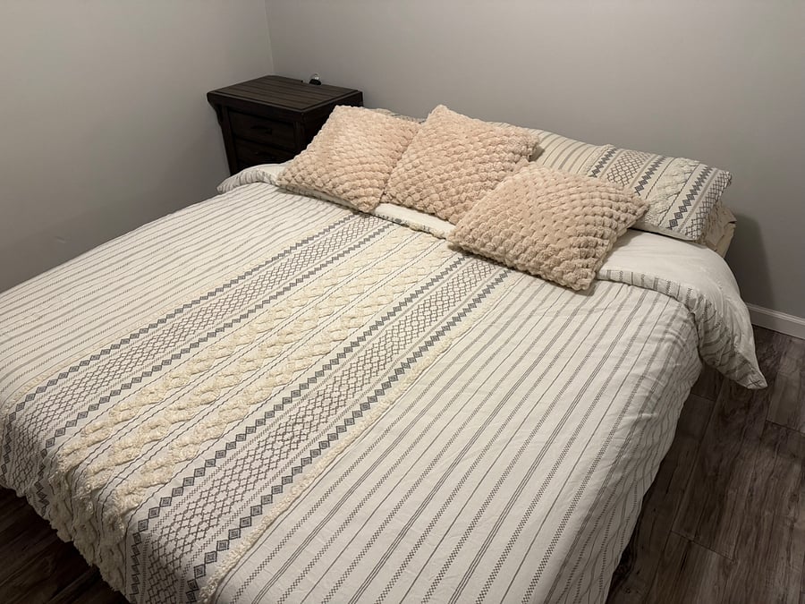 Furnished Finder property 880846_1 photo 22
