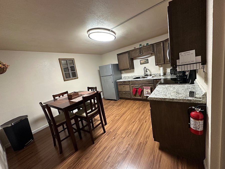 Furnished Finder property 880854_1 photo 5