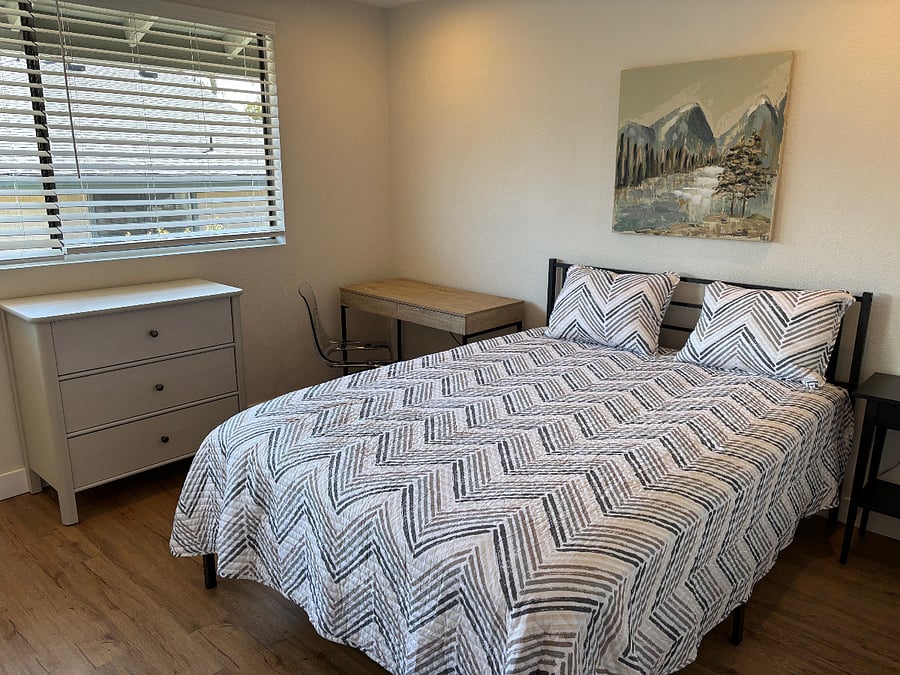 Guest bedroom