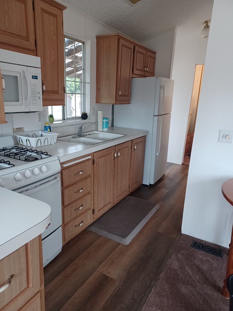 Furnished Finder property 880904_1 photo 4