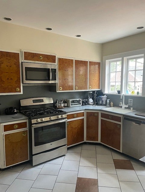 Furnished Finder property 880943_1 photo 6