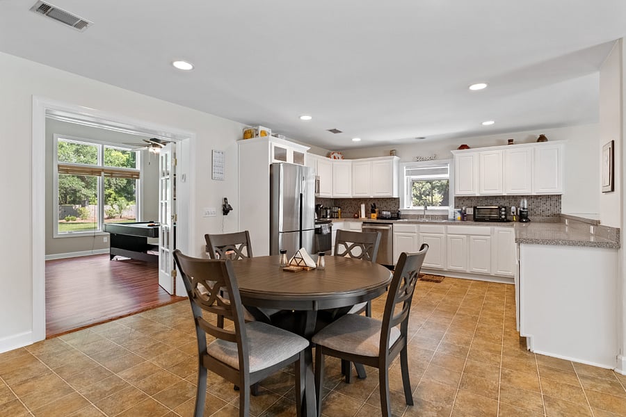 Furnished Finder property 880955_1 photo 2
