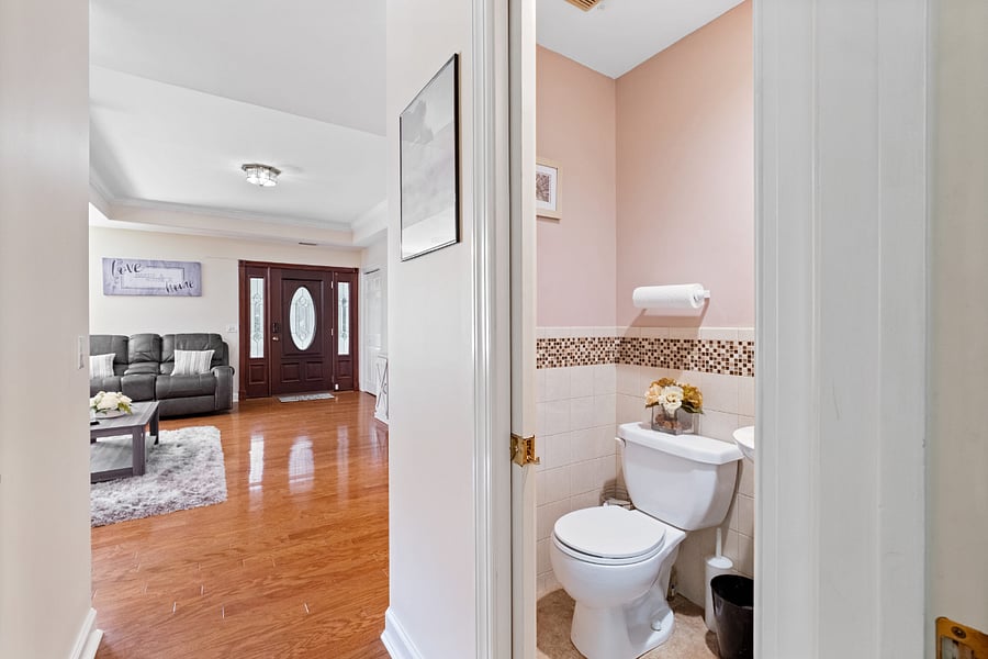 Furnished Finder property 880955_1 photo 17