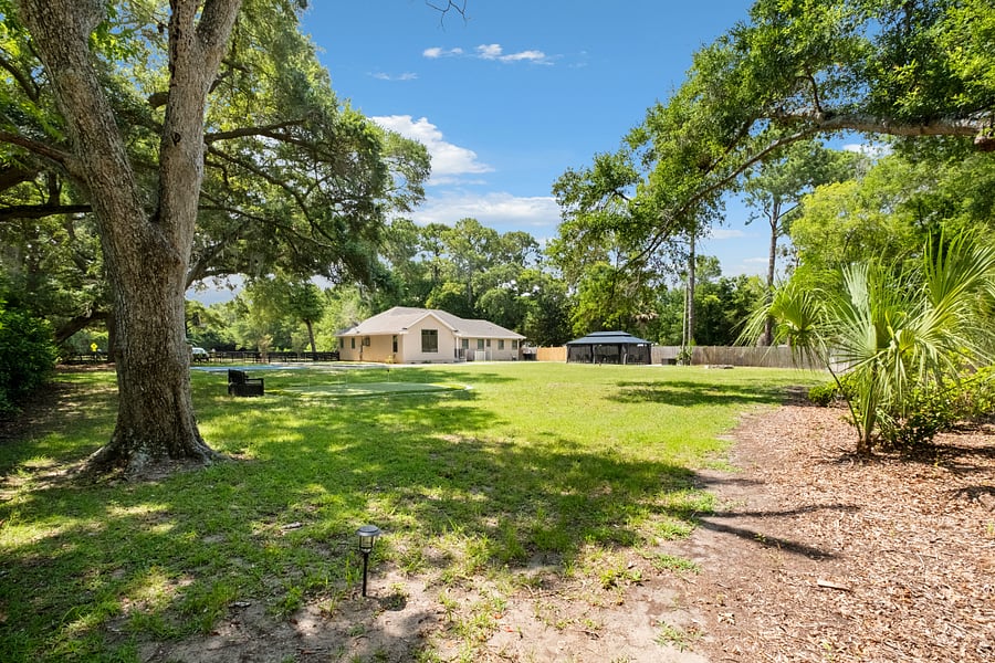 Furnished Finder property 880955_1 photo 24