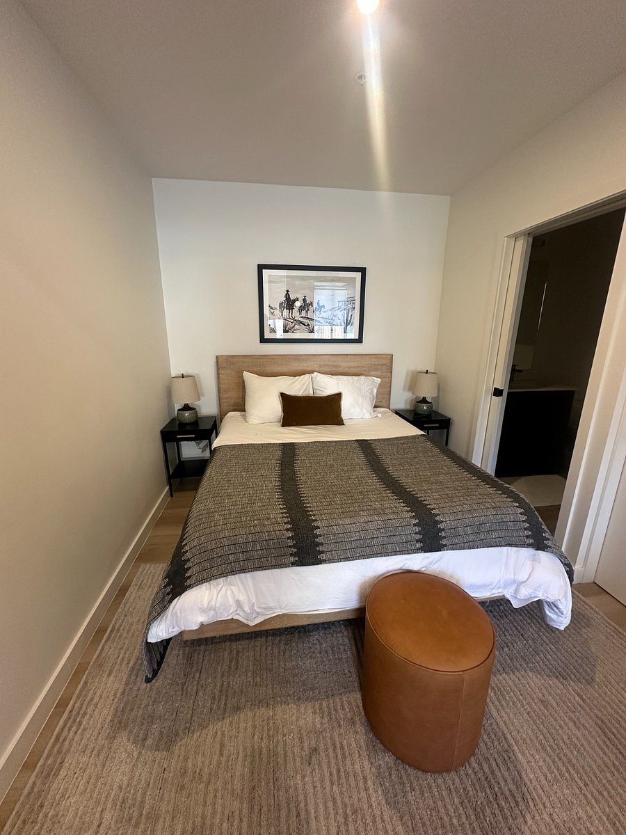 Furnished Finder property 880996_1 photo 3