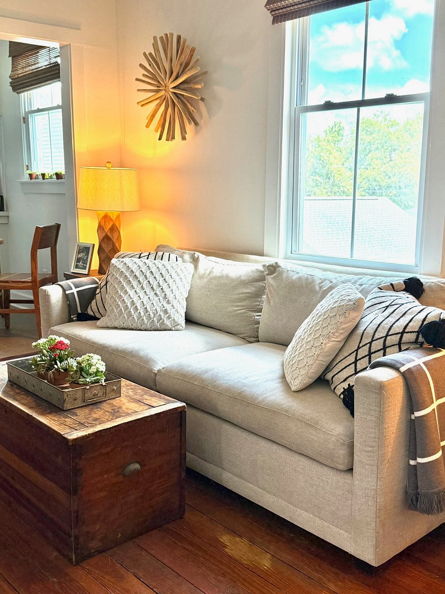Furnished Finder property 881000_1 photo 4