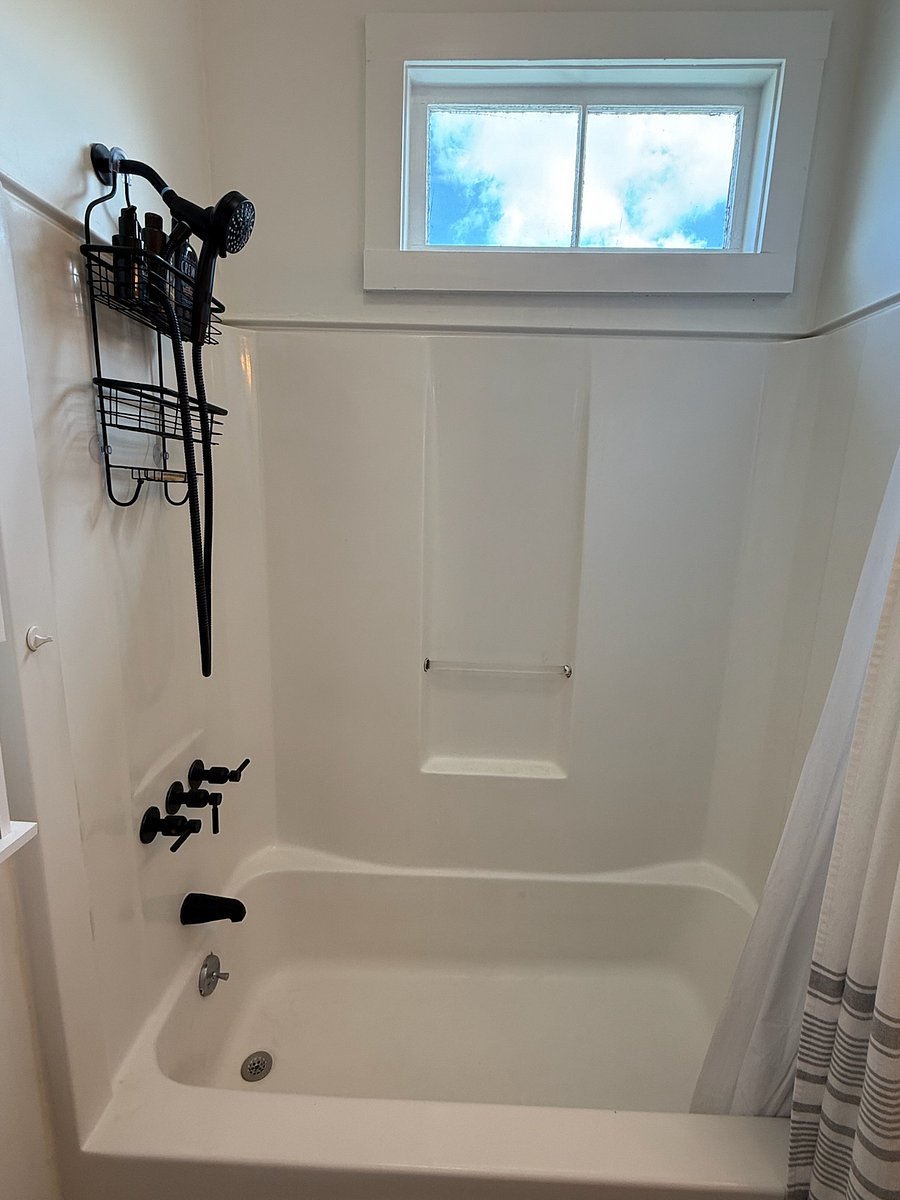 Furnished Finder property 881000_1 photo 23