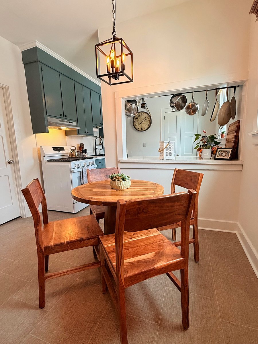 Furnished Finder property 881000_1 photo 21