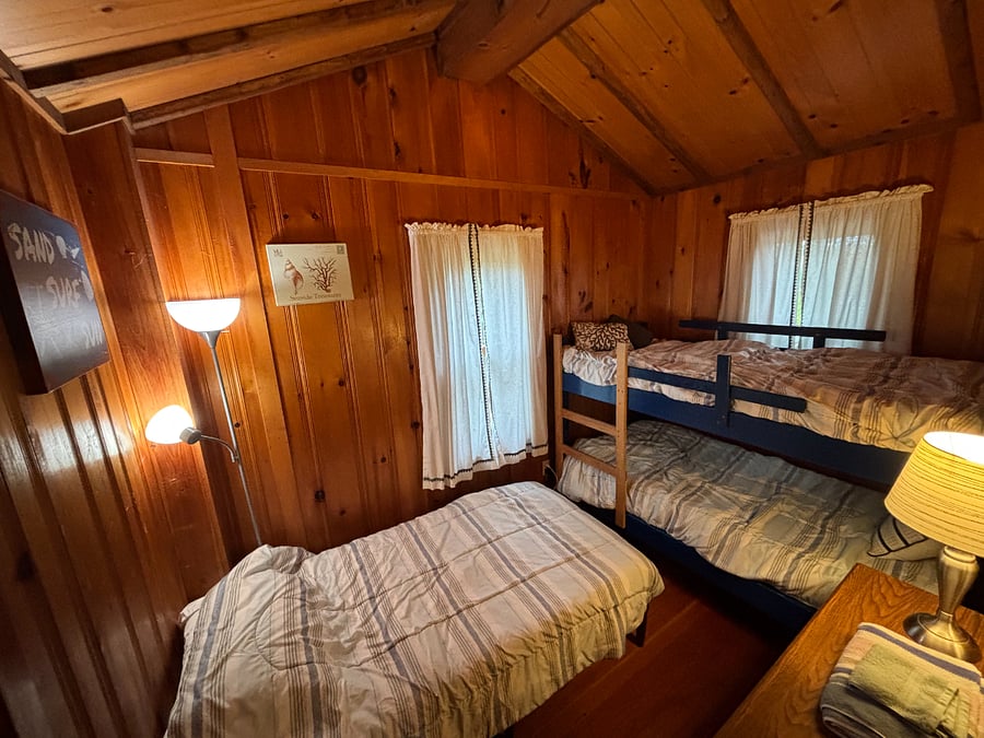 Twin & bunk beds