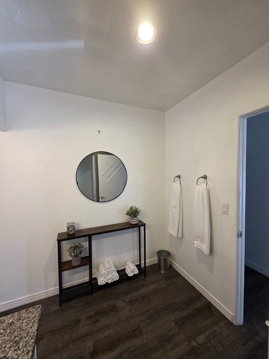 Furnished Finder property 881020_1 photo 15