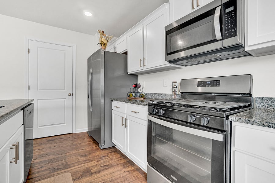 Furnished Finder property 881026_1 photo 7